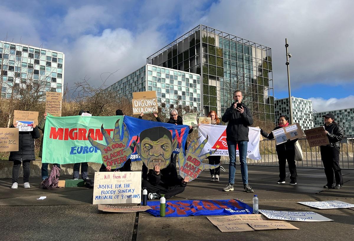 Protest against Duterte at ICC in The Hague | Photos | GMA News Online