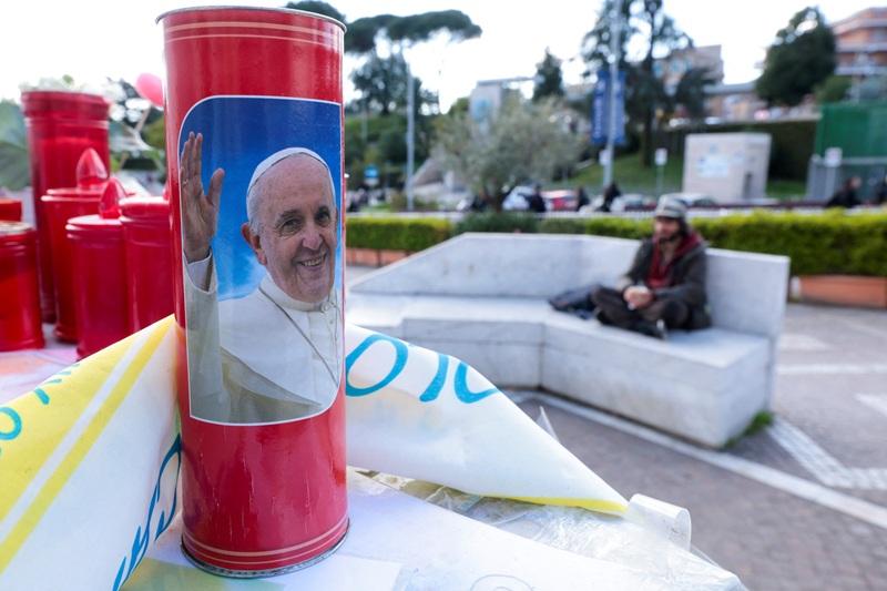 Pope Francis must relearn to speak after oxygen therapy, cardinal says