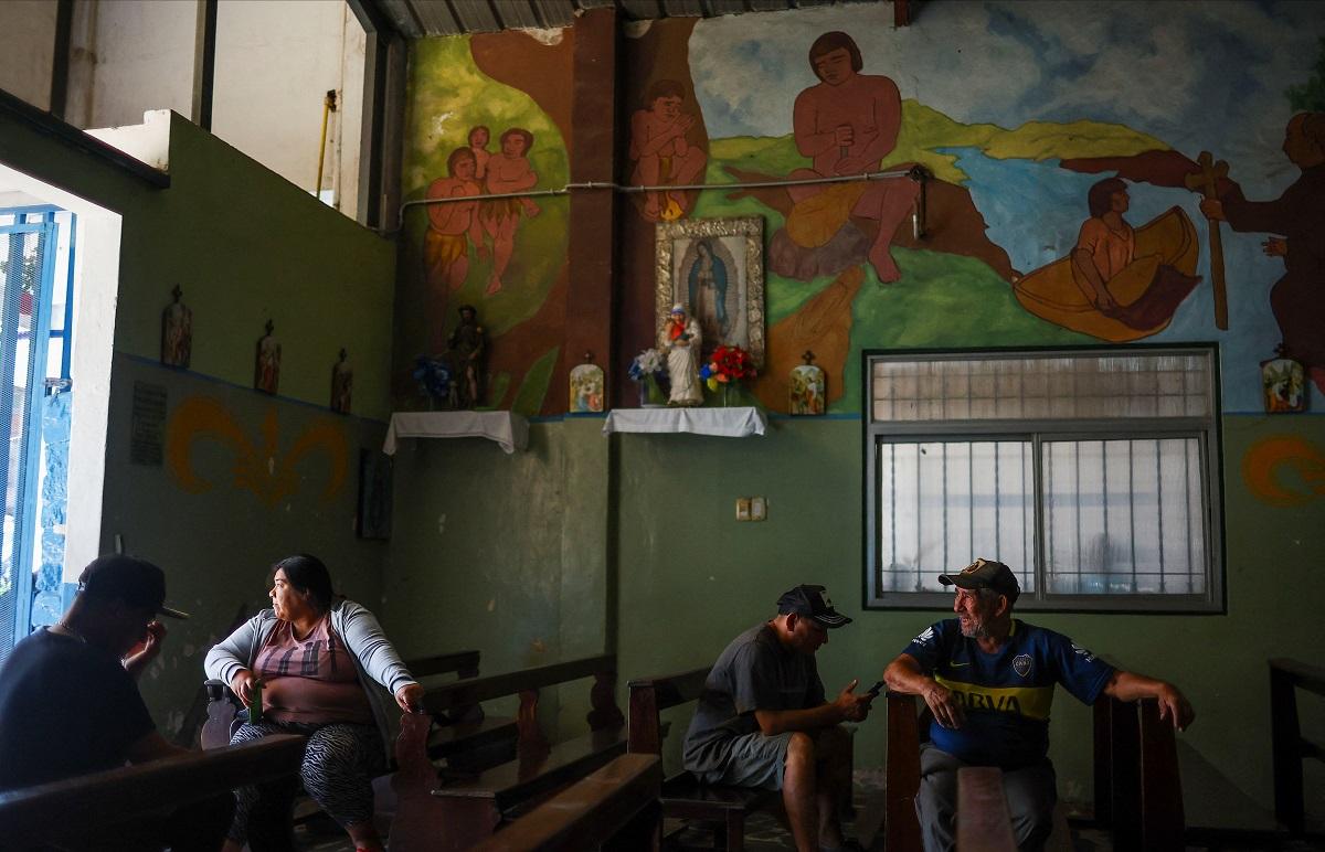 In Buenos Aires' poor neighborhoods, residents recall beers and chats with Pope Francis