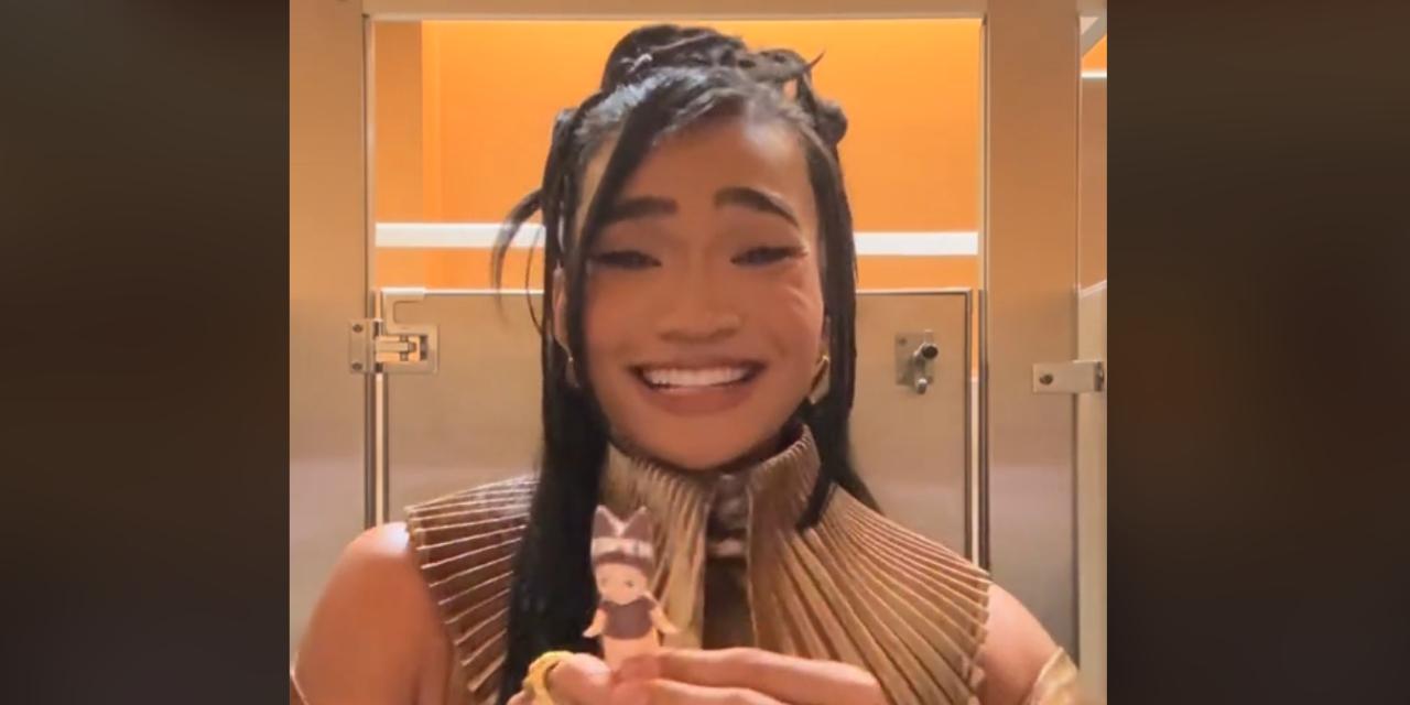 Bretman Rock unboxes Sonny Angel at the Oscars