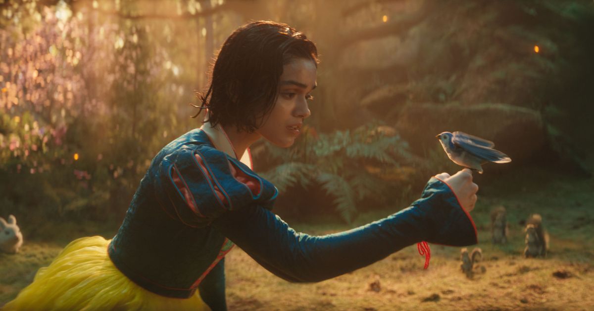 'Snow White:' Rachel Zegler performs film's first single 'Waiting on a Wish'