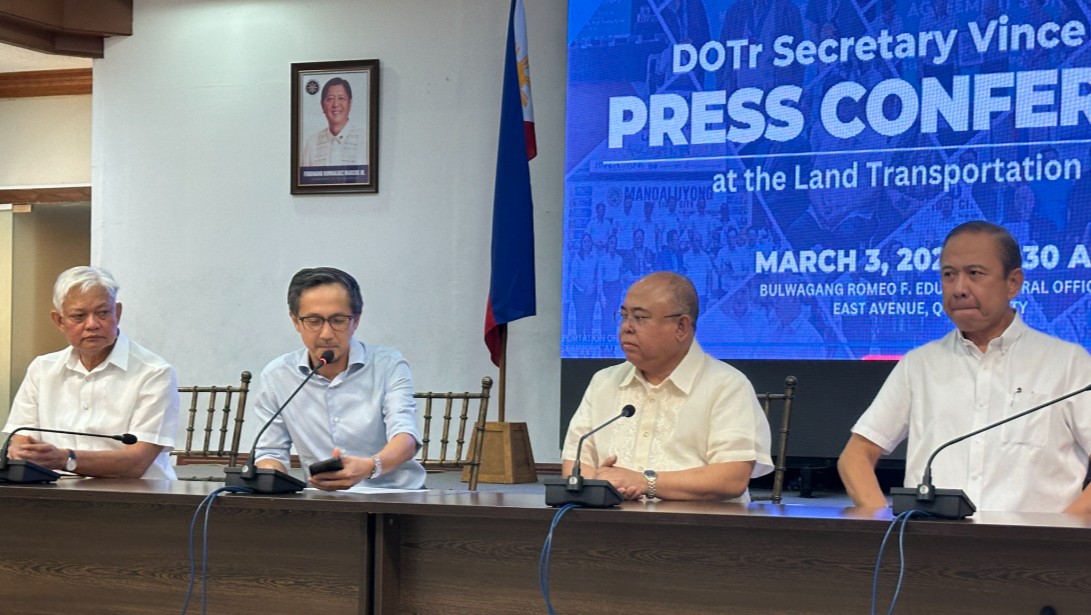 DOTr dismisses 5 LTO enforcers in viral Bohol incident