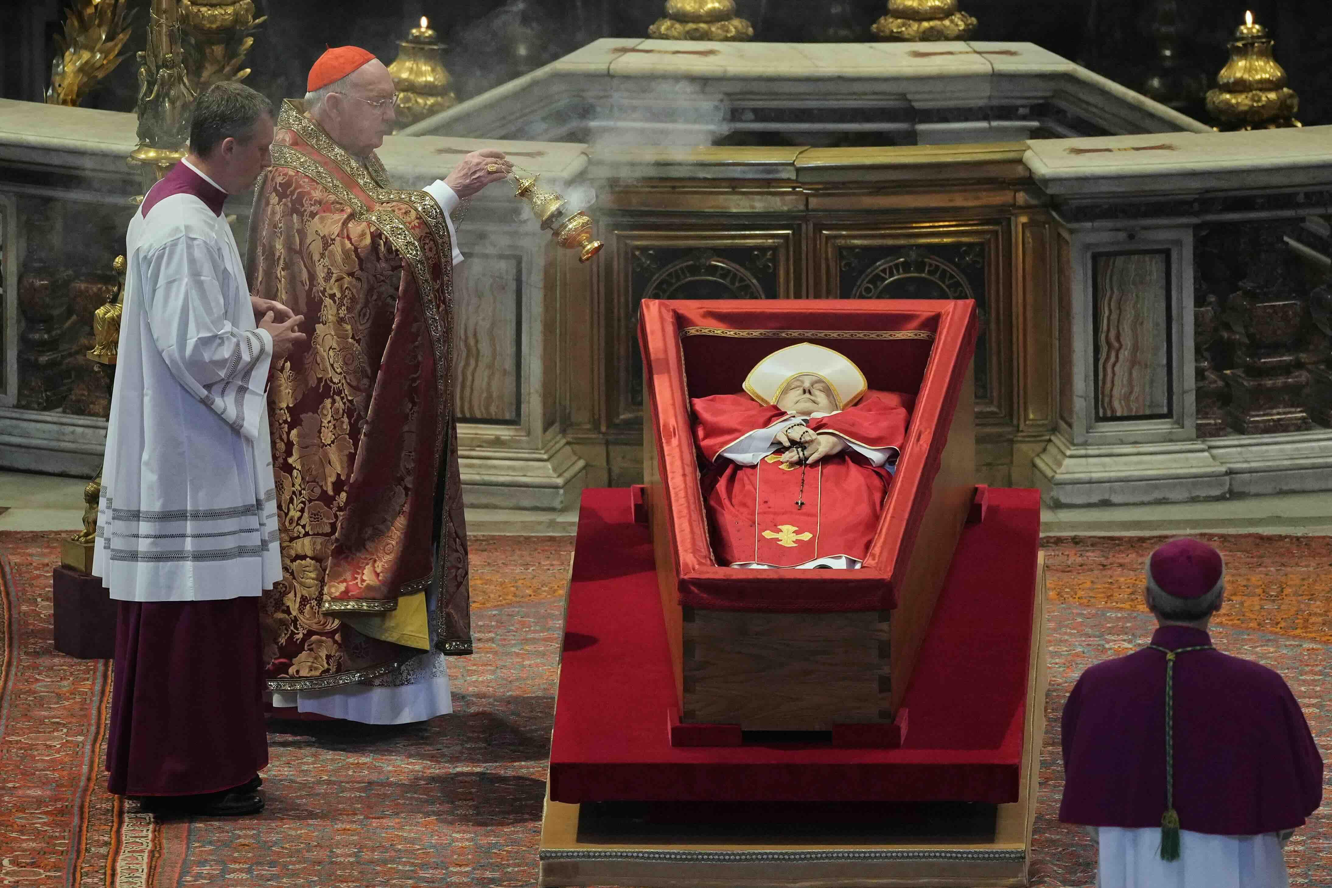 Sealing of Pope Francis’ coffin to take place early Saturday morning
