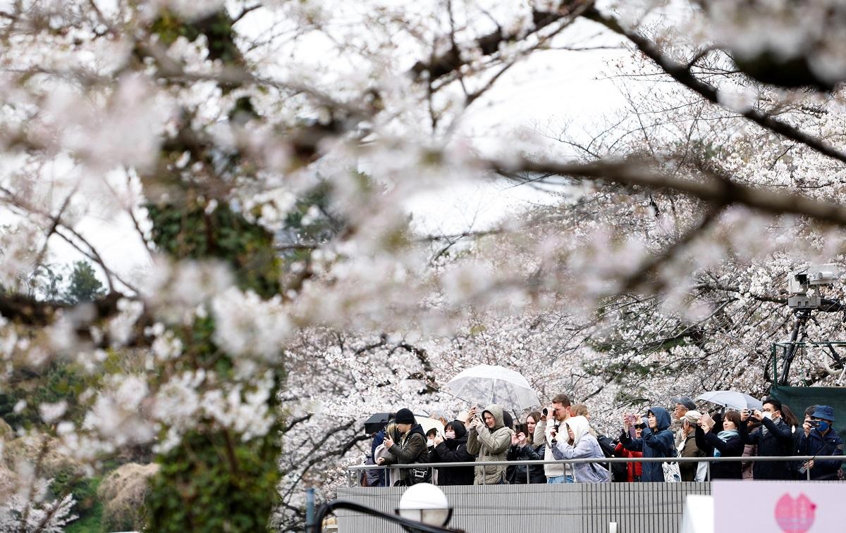 Japan crosses 10 million visitors through March at fastest ever pace