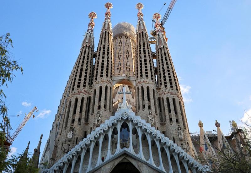 Pope Francis puts Sagrada Familia architect Gaudi on path to sainthood