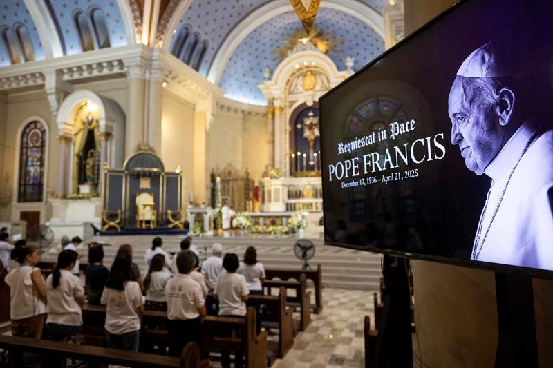 'A true father to us' - Filipinos mourn Pope Francis