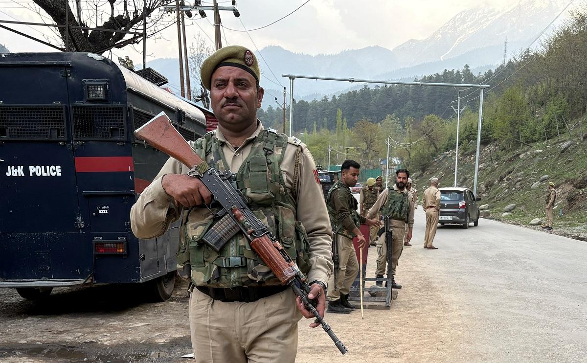 At least 20 feared killed in militant attack on tourists in Indian Kashmir --security sources
