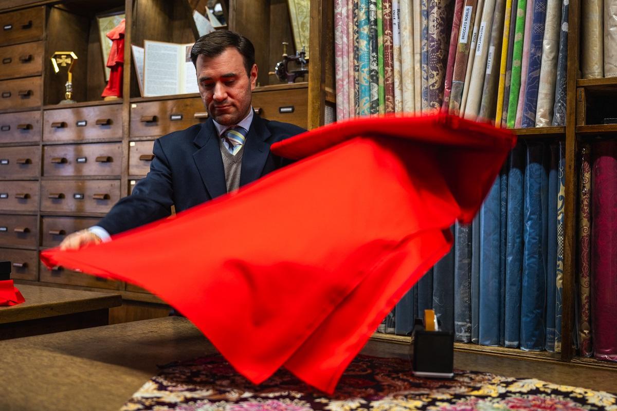 Tall, medium, short: the art of dressing a new pope