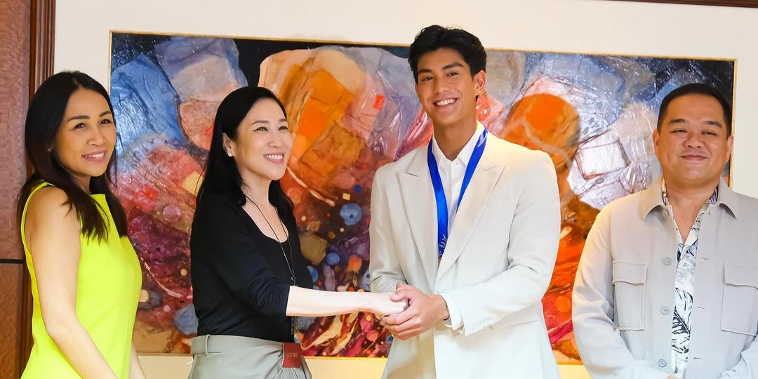 Anthony Constantino signs with Sparkle 