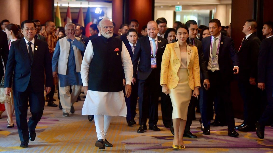 Myanmar junta chief meets foreign leaders, UN says military choking aid