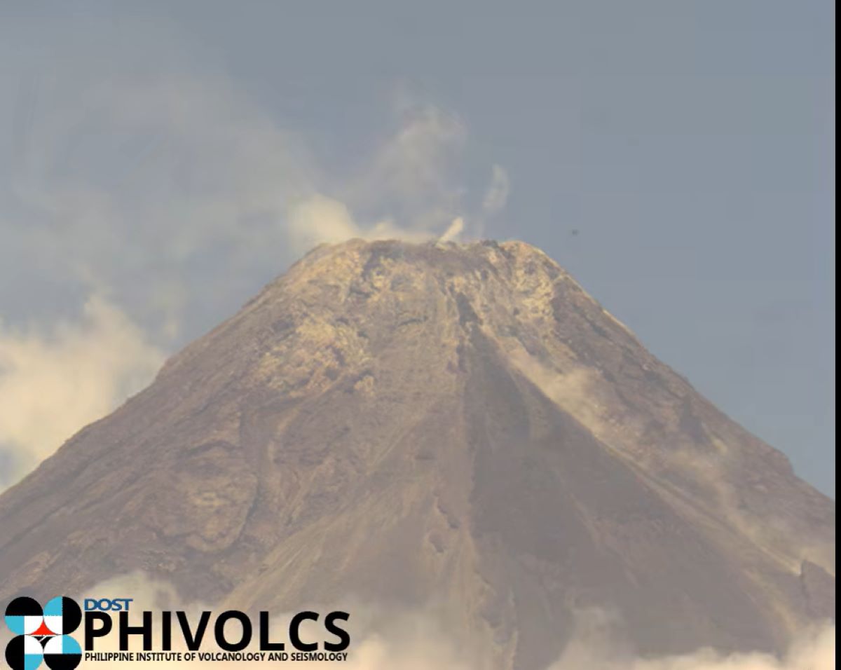 Rockfall event logged at Mayon Volcano on Maundy Thursday 