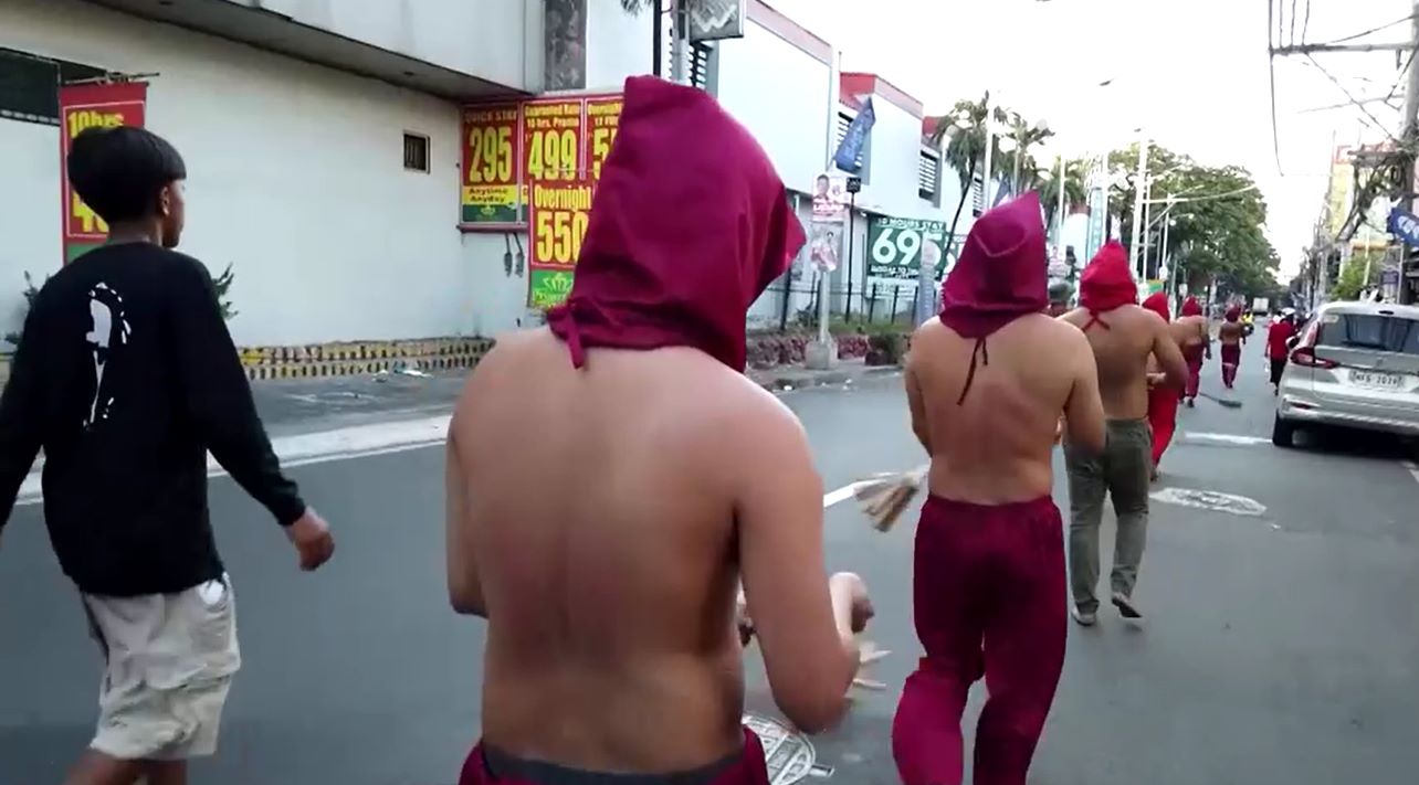 Filipino devotees self-flagellate for Maundy Thursday to mark Jesus' crucifixion