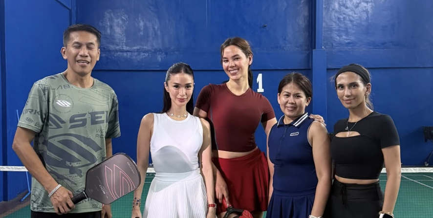 Heart Evangelista plays pickleball with Catriona Gray