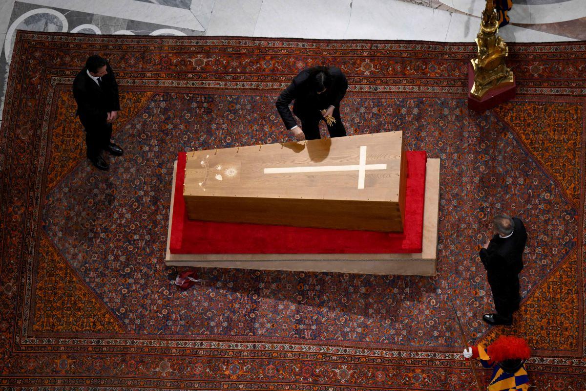 LIVE BLOG: Pope Francis' funeral (April 26, 2025)