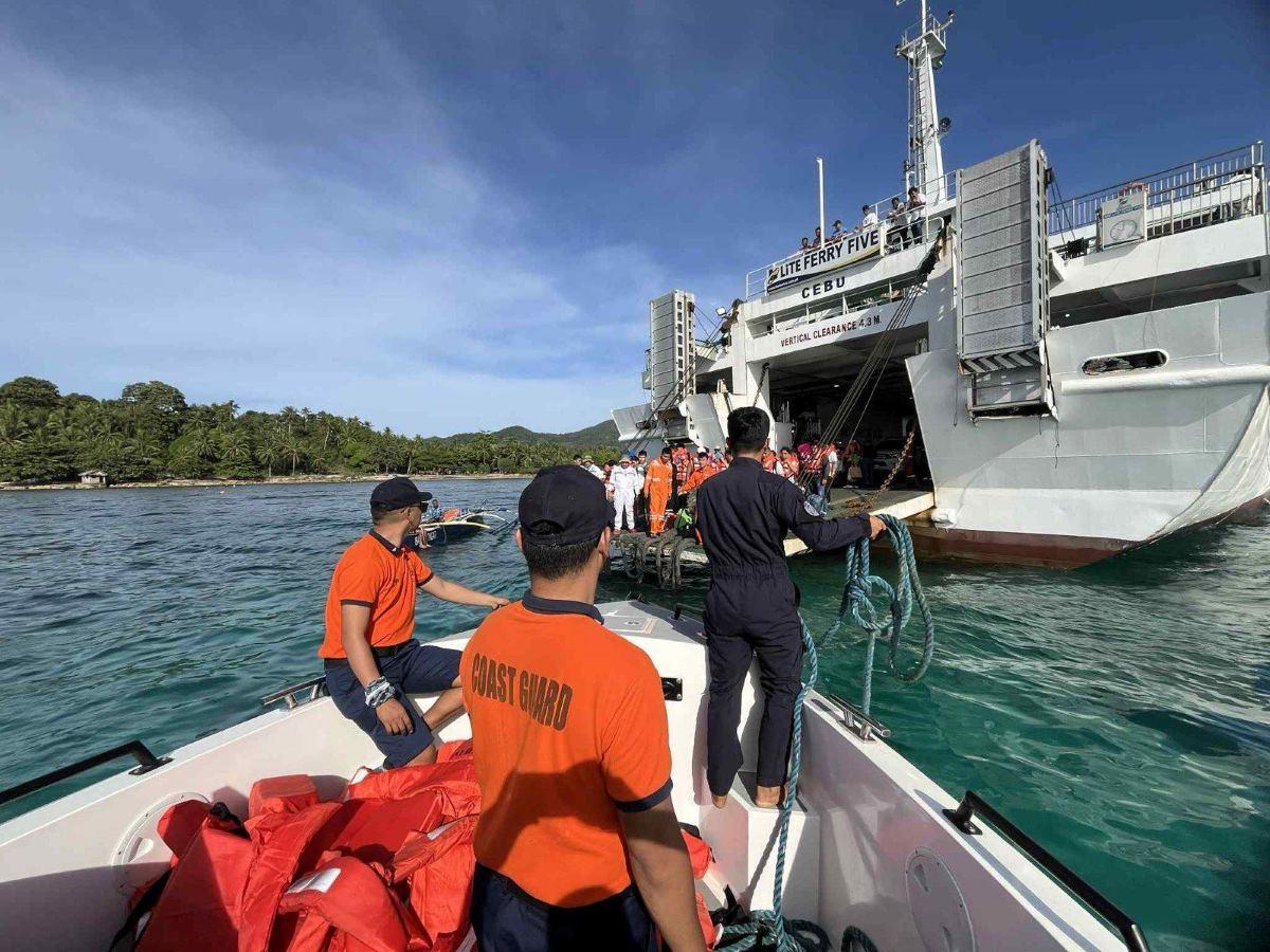 Ship runs aground in Bohol; over 500 passengers rescued