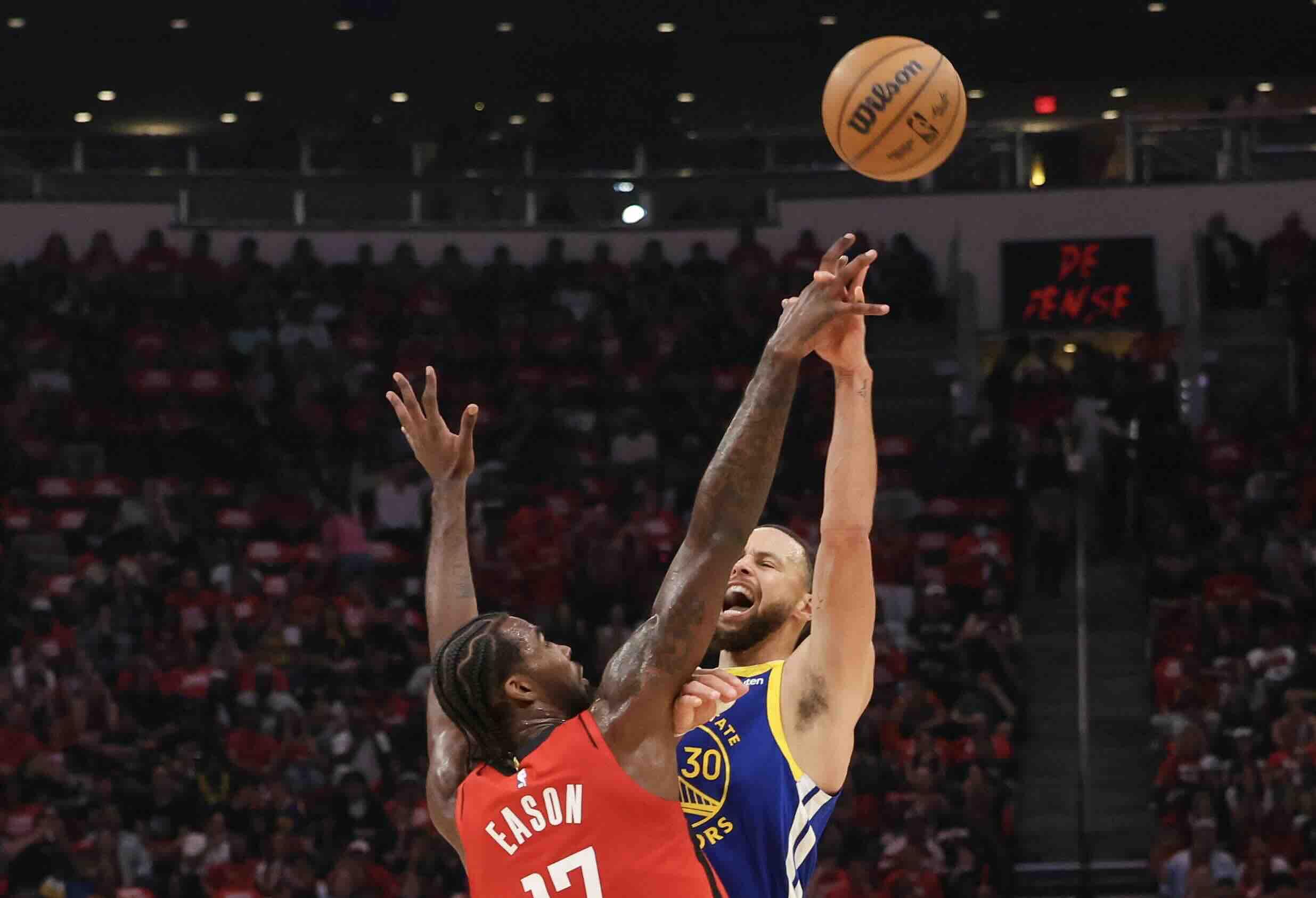 NBA: Rockets get off to hot start, cruise past Warriors in Game 5
