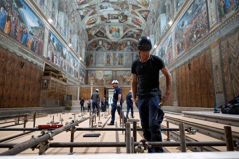 Michelangelo meets James Bond: High-tech in Sistine Chapel to keep conclave secret