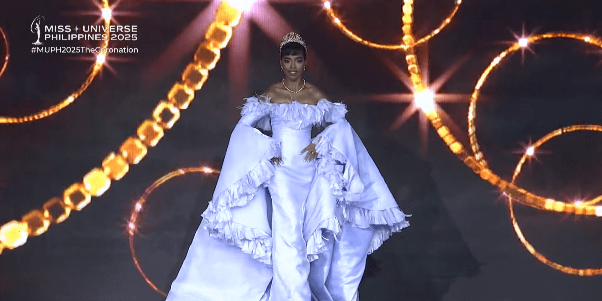 Chelsea Manalo takes final walk as Miss Universe Philippines | GMA News  Online