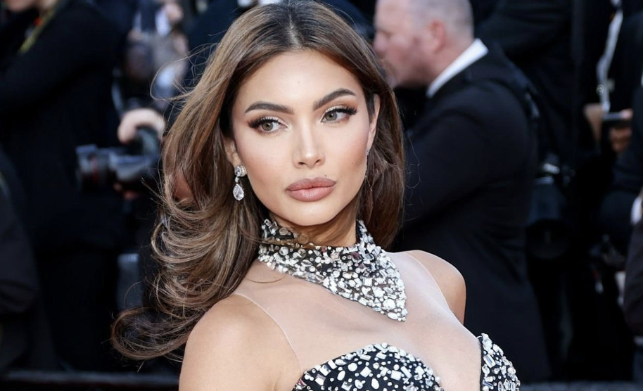 Maureen Montagne serves elegance on the red carpet of Cannes Film Festival