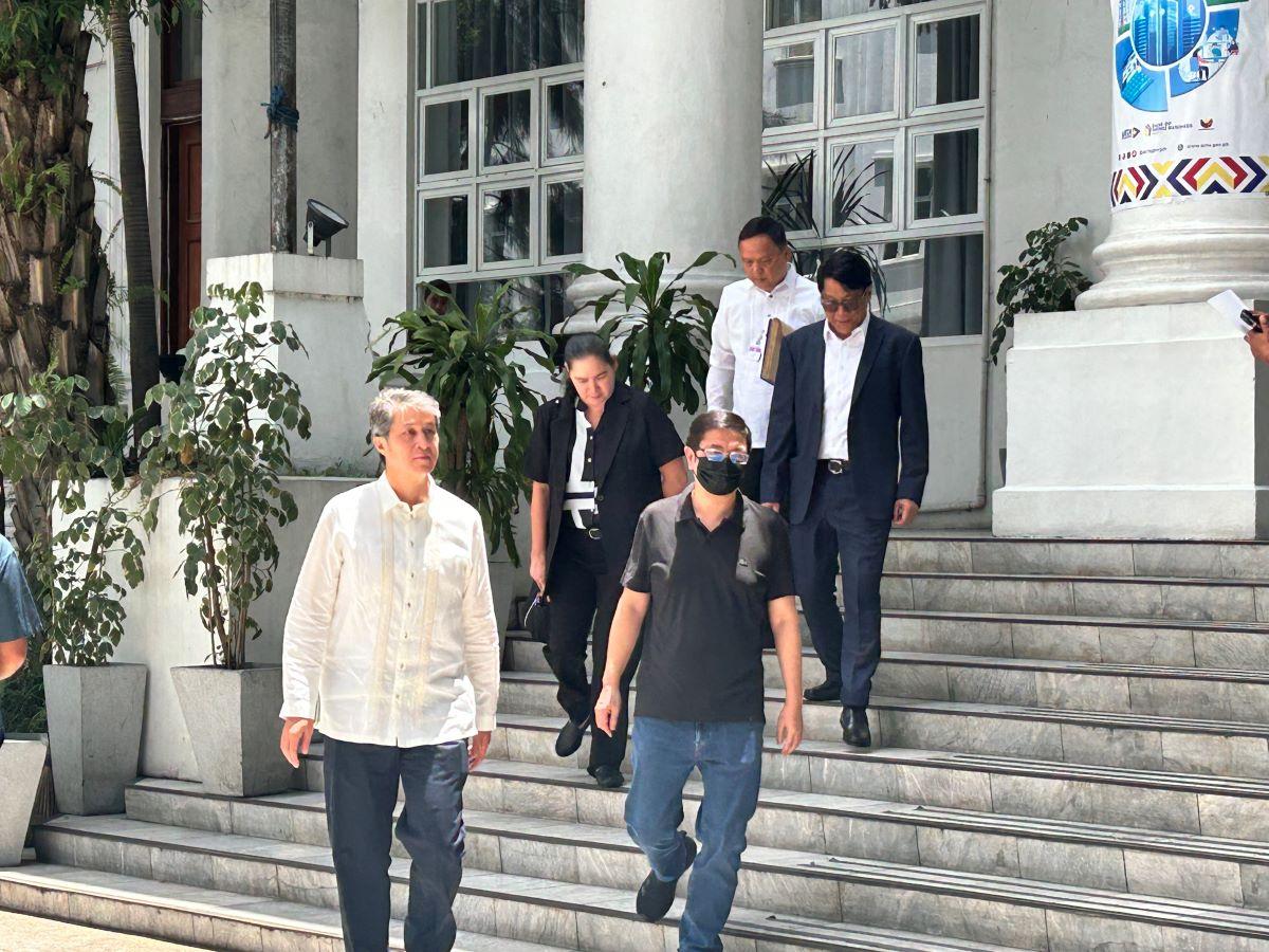 Alvin Que, son of slain businessman Anson Que, at the DOJ