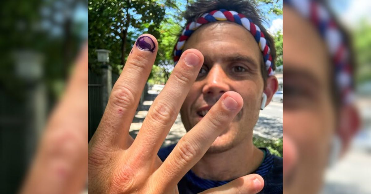 Vlogger Kyle Jennermann casts first-ever vote as naturalized Filipino citizen