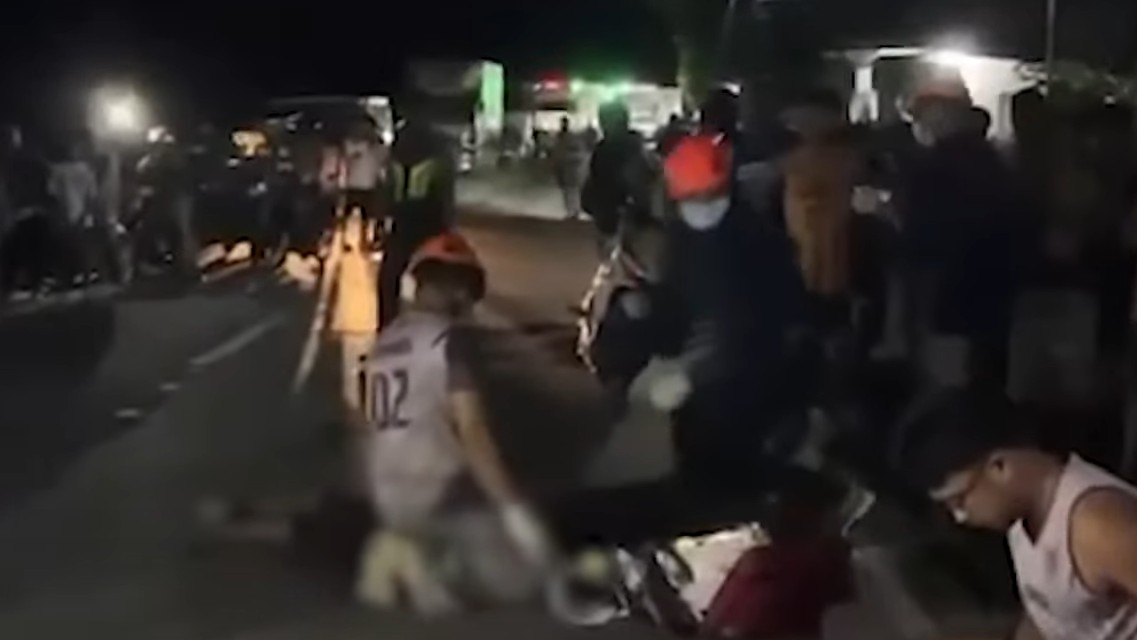 Man killed after being sideswiped by bus in Quezon