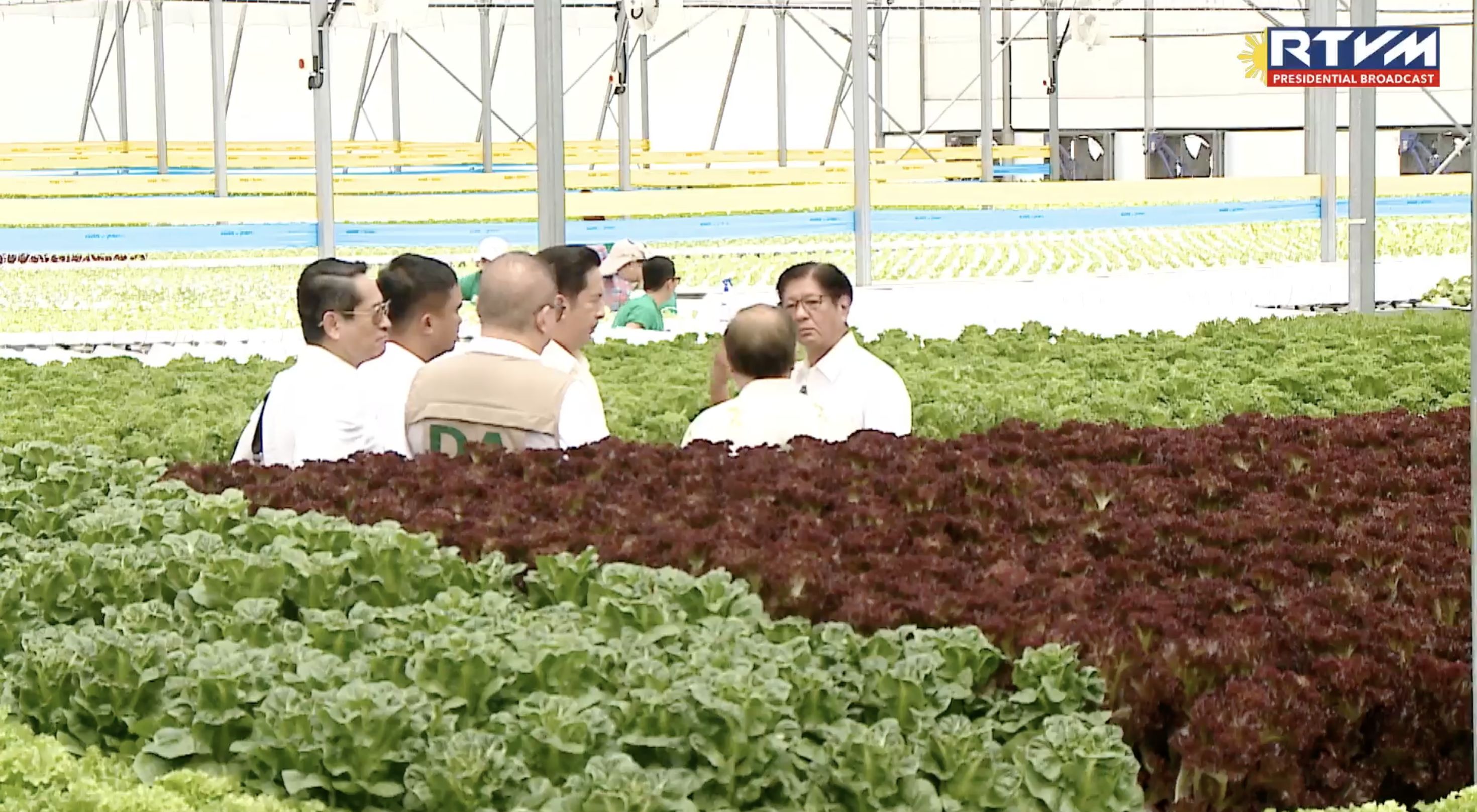 Marcos visits PH"s largest greenhouse facility