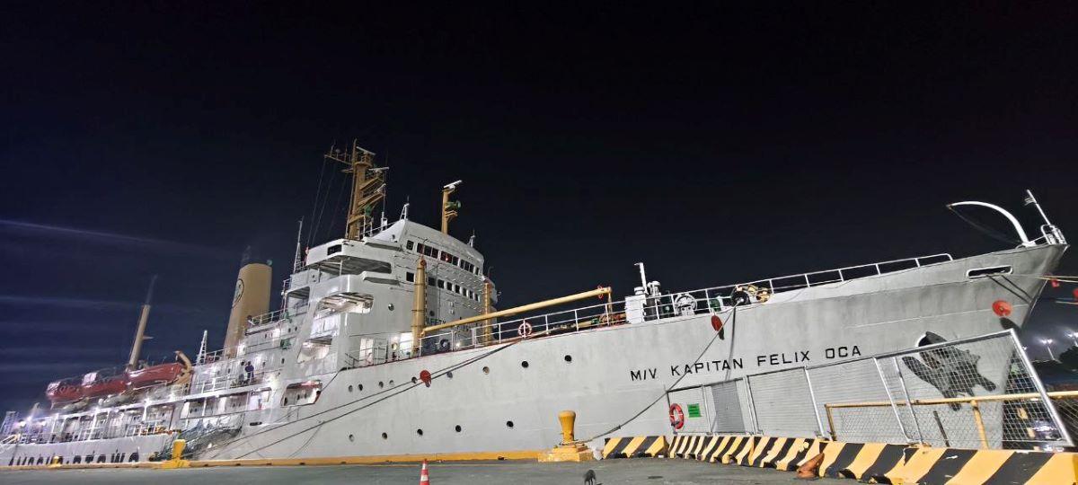 Atin Ito volunteers board M/V Kapitan Felix Oca to prep for 3rd WPS civilian mission
