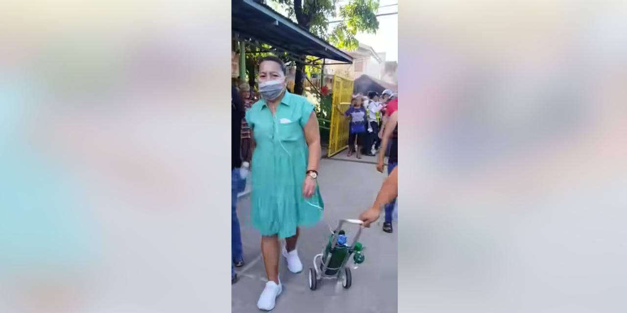 Lapu-Lapu City resident brings oxygen tank to vote