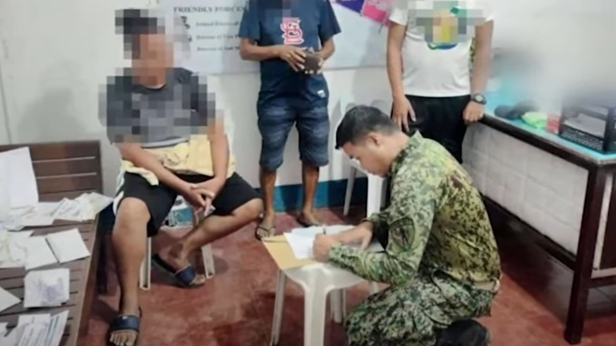 Rider suspected of vote-buying apprehended at Negros Oriental checkpoint