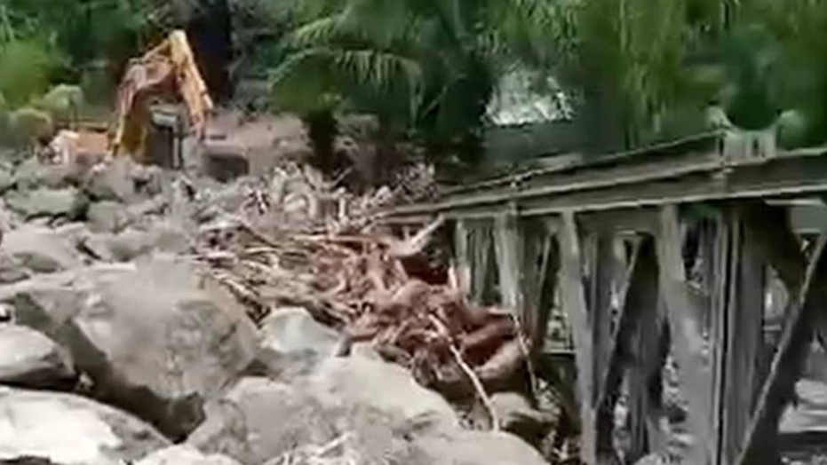 Bridge in Sultan Kudarat cleared after boulders blocked access