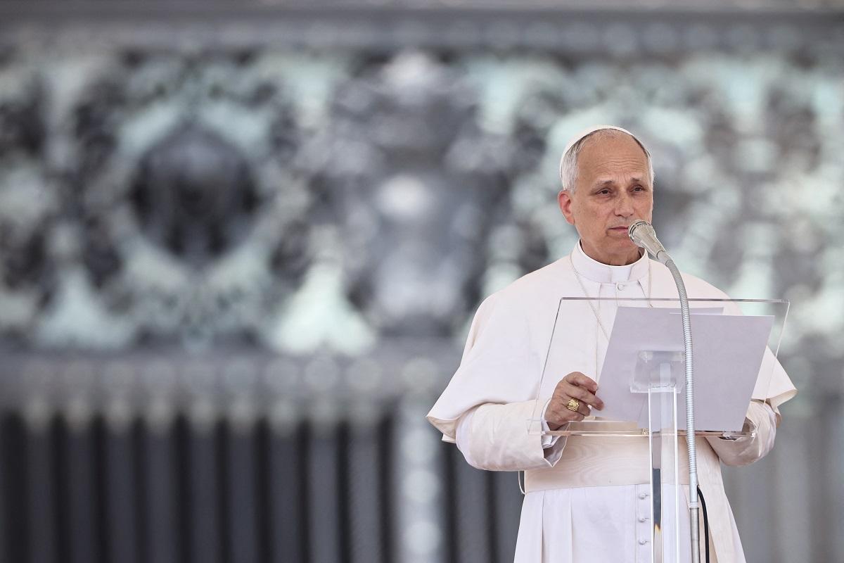 Pope Leo calls for 'responsibility and reason" from Israel, Iran