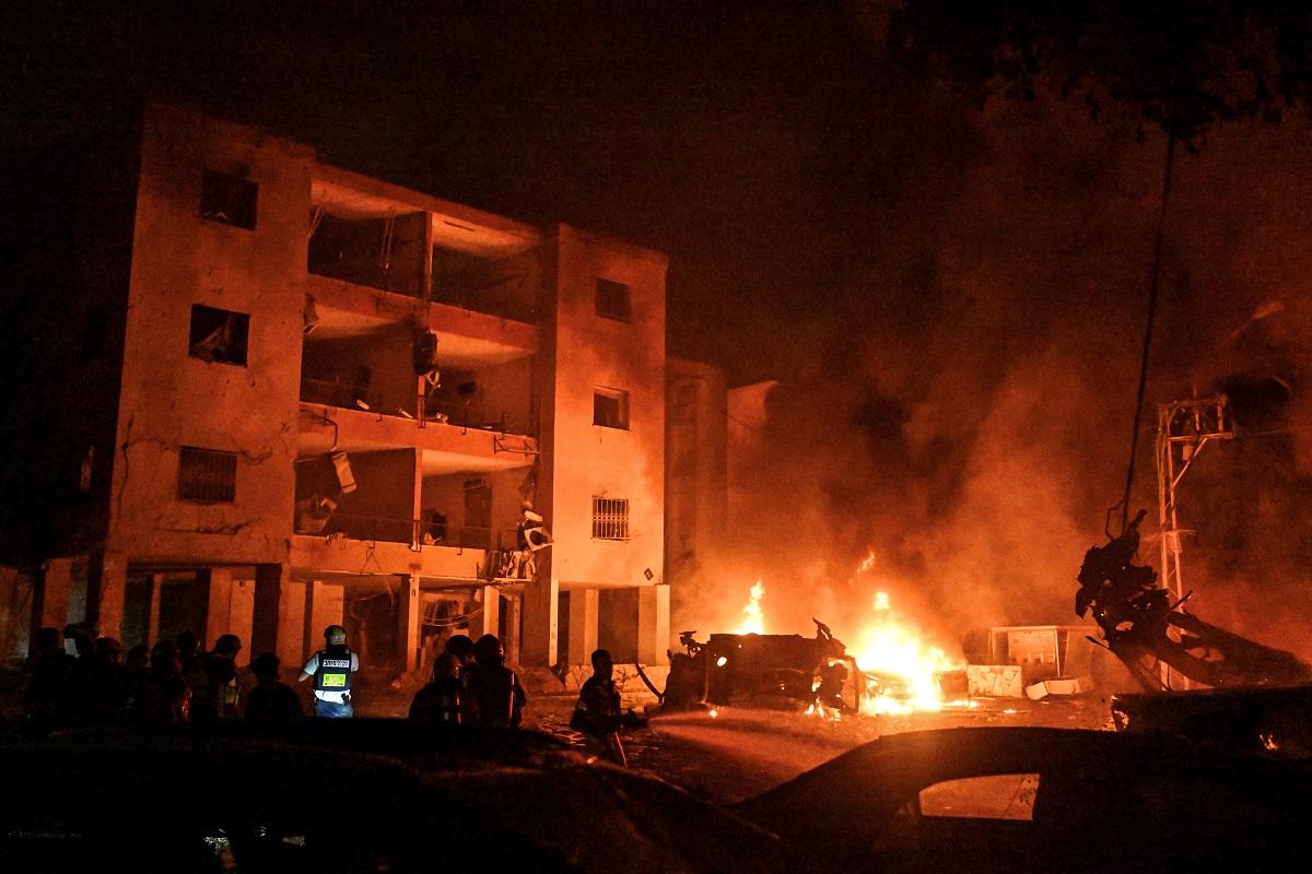 Iranian missiles hit Tel Aviv and Haifa, Israel warns of tough response