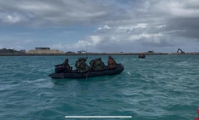 Philippine Marines being transported by Philippine Navy SEALs for deployment to the occupied features in the KIG./CHINO GASTON, GMA Integrated News
