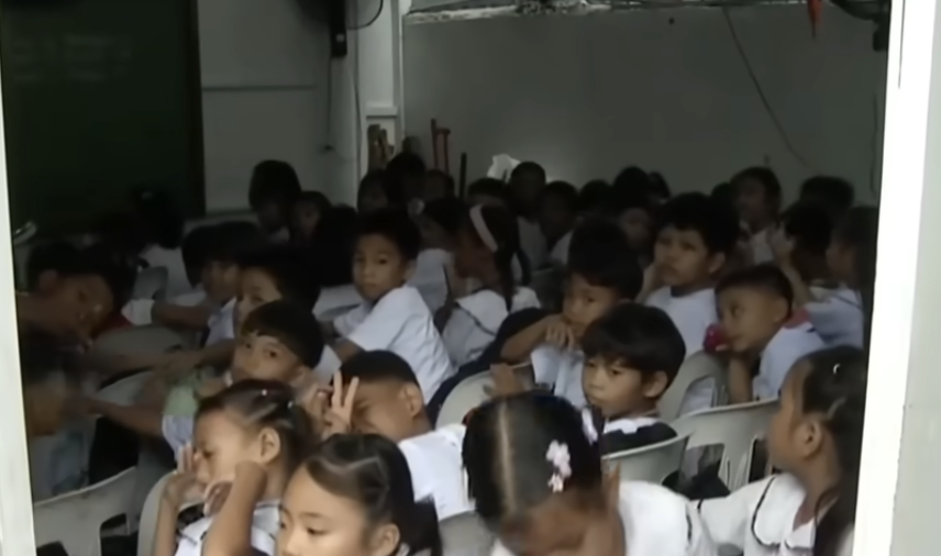 Naic school has 2 standard, 6 makeshift classrooms for 1,800 students