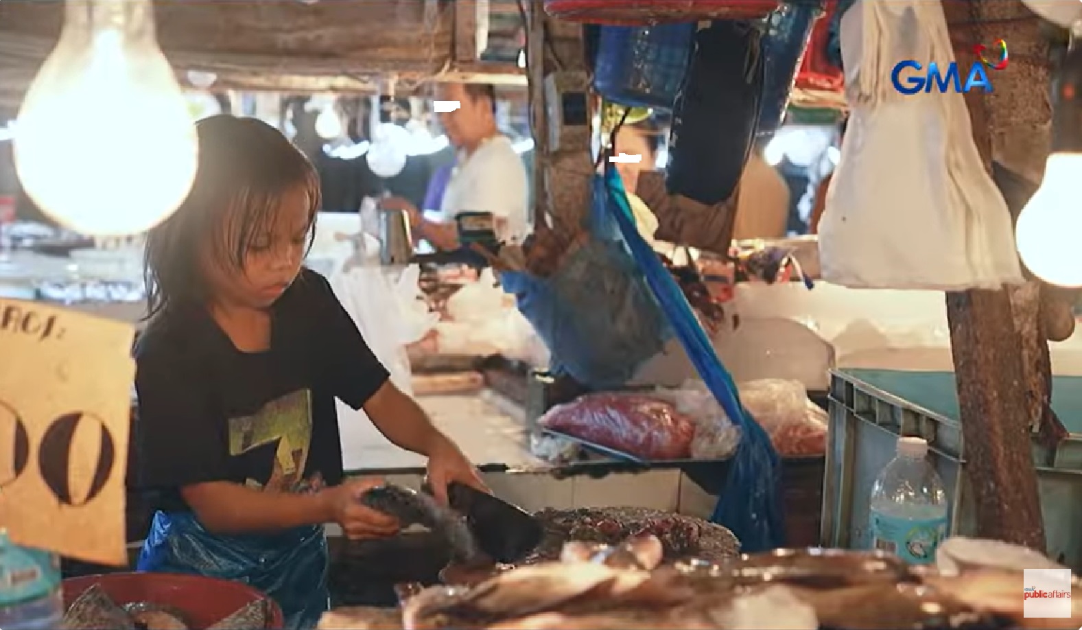 Bata sa GenSan, hinahangaan sa kasipagan sa pagtulong sa kaniyang ina sa pagtitinda ng isda sa palengke thumbnail