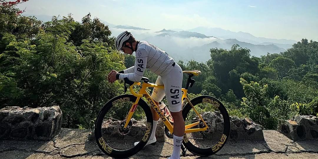 Alden Richards goes on a scenic bike ride: 'Just me, the climb, and the sky'
