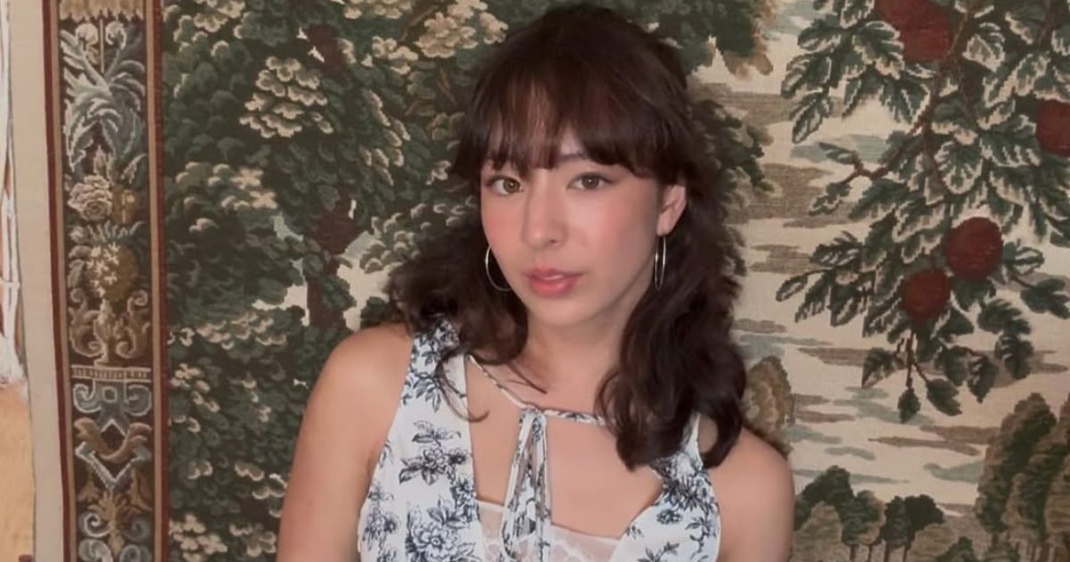 'Modern Family' star Aubrey Anderson-Emmons comes out as bisexual