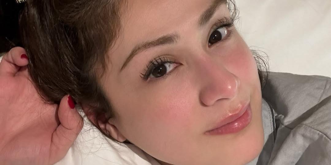 Carla Abellana flaunts face card in barefaced selfies