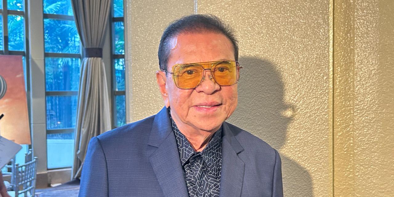 Is Chavit Singson considering to buy Miss Universe Organization? 
