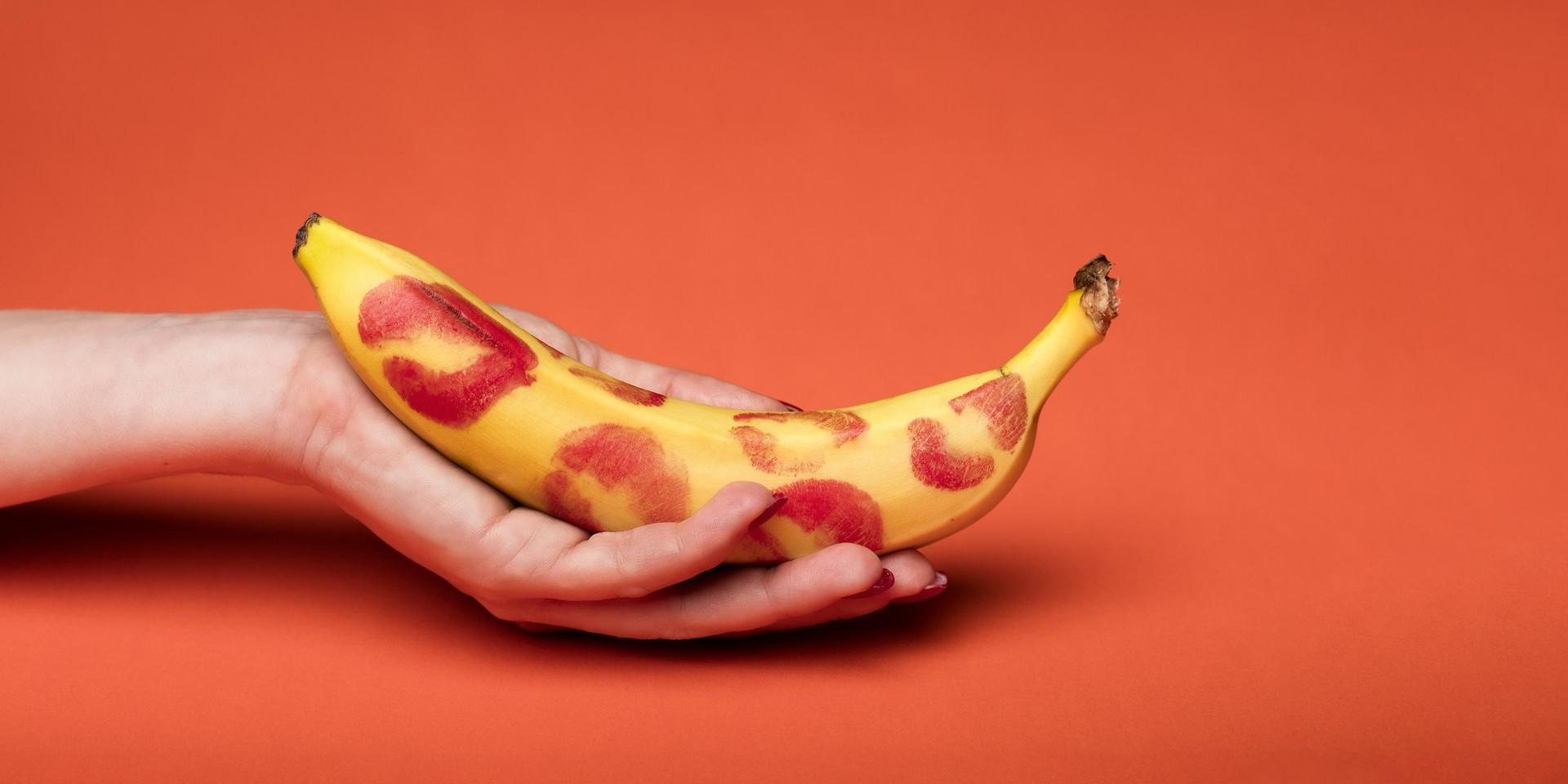 Is HIV transmissible through oral sex? Experts weigh in 