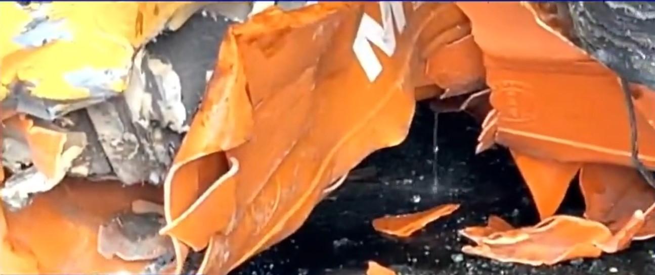 Bus, nabangga sa mga barrier sa Marcos Highway; diesel, tumagas