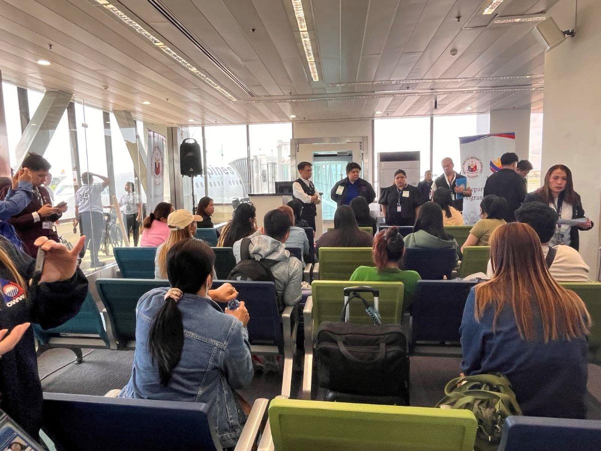  18 OFWs arrive in PH from Middle East