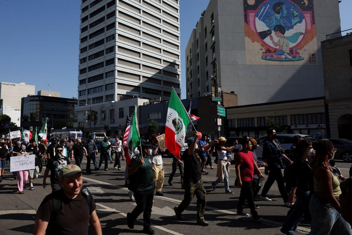 Protests against federal immigration sweeps continue in Los Angeles