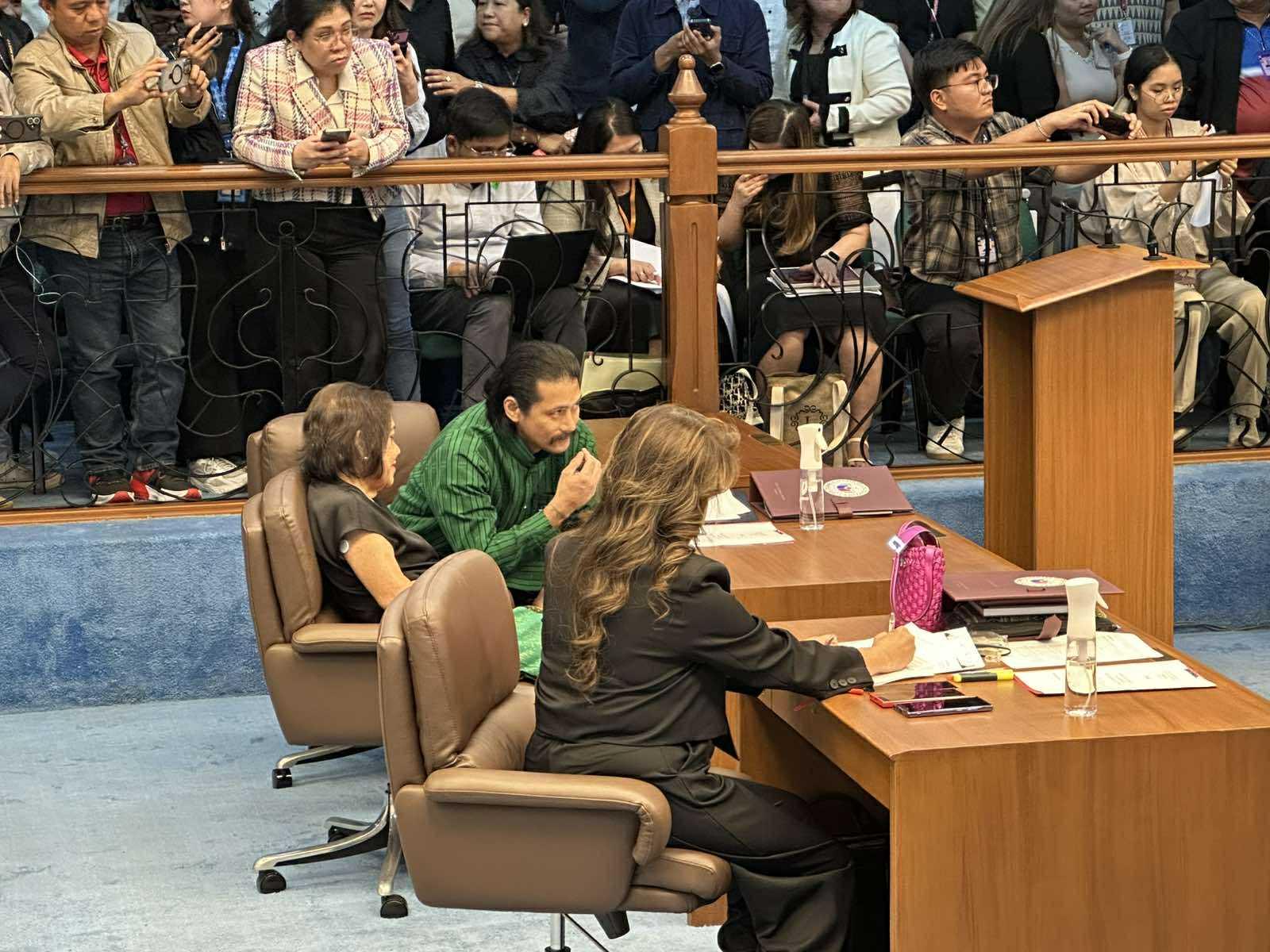 Robin, Imee, Cynthia skip wearing robes as Senate convenes as impeachment court