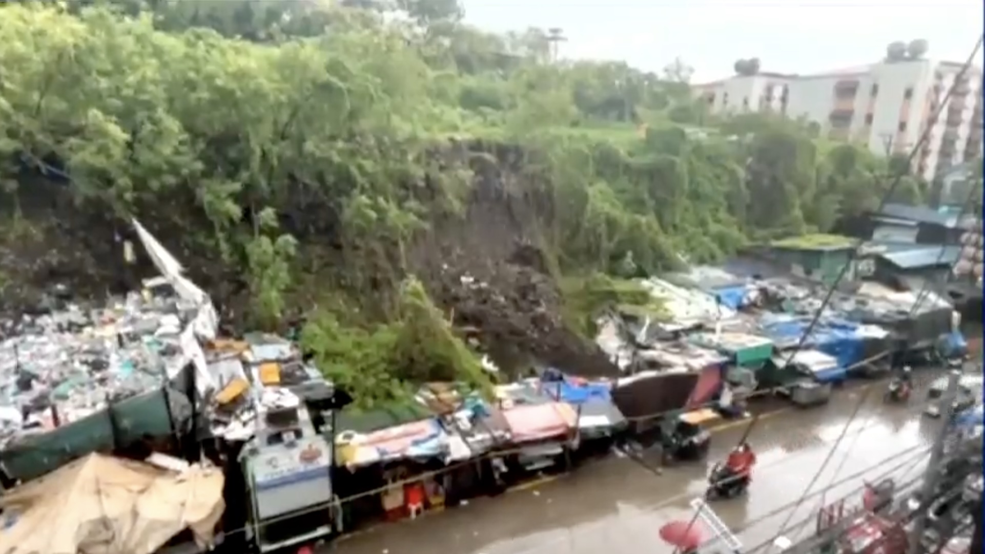 Landslide hits Smokey Mountain amid heavy rains 