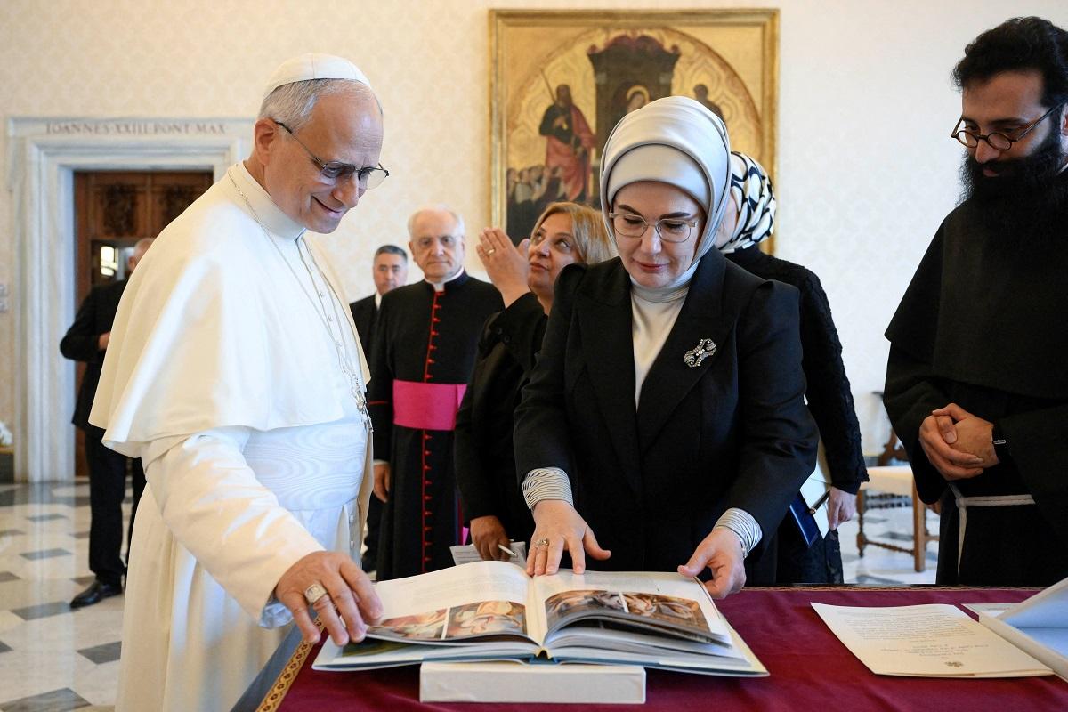 Pope Leo tells Turkish first lady he might visit Turkey in November, presidency says