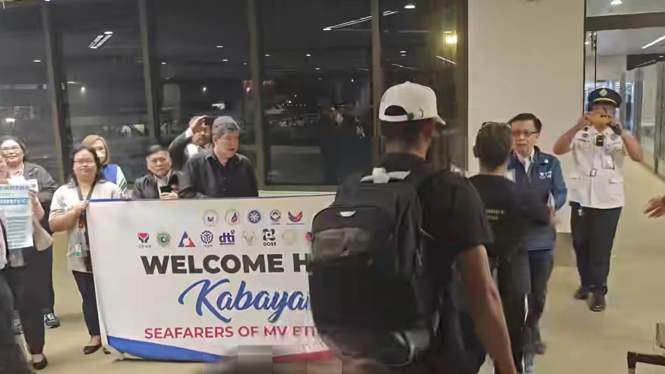 8 Pinoy crew members of MV Eternity C arrived home — Palace