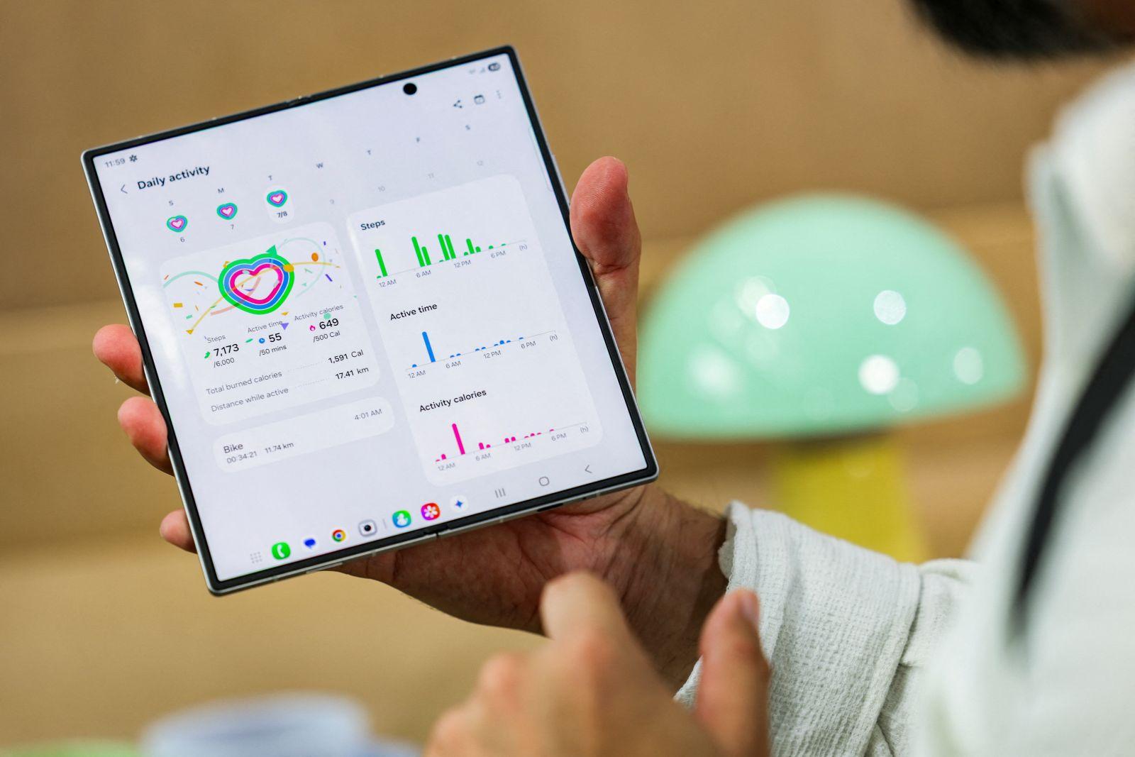 Samsung's bet on foldable phones faces major test with slimmer new model