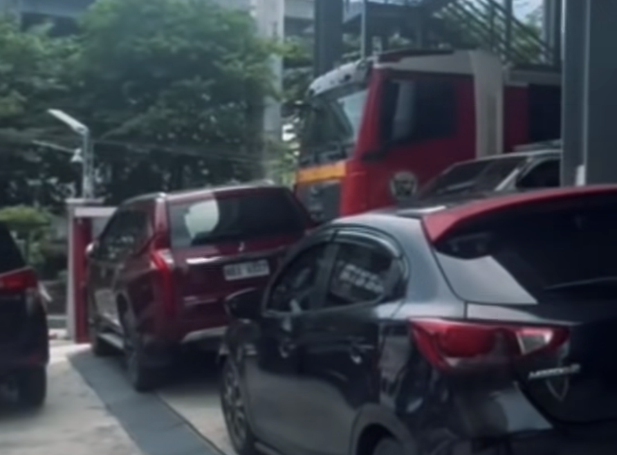 Jonvic Remulla relieves Makati fire execs over cars blocking fire trucks